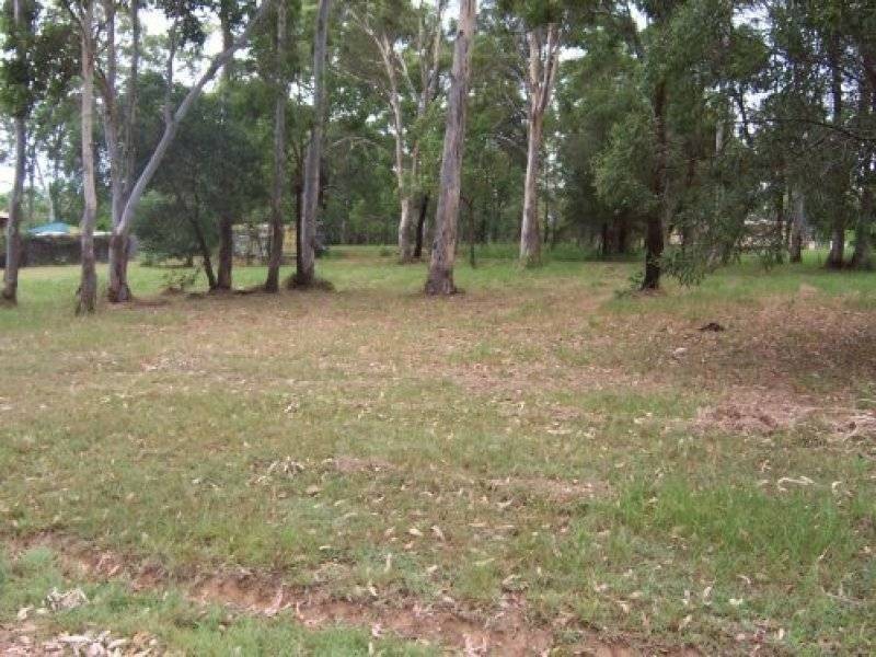 30 WYENA AV, Lamb Island QLD 4184