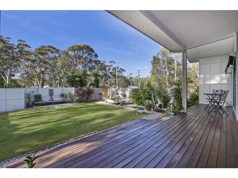 4 DALPURA STREET, Macleay Island QLD 4184
