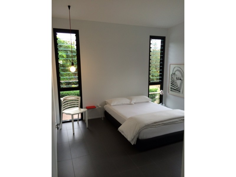 11 PRESIDENT TERRACE, Macleay Island QLD 4184