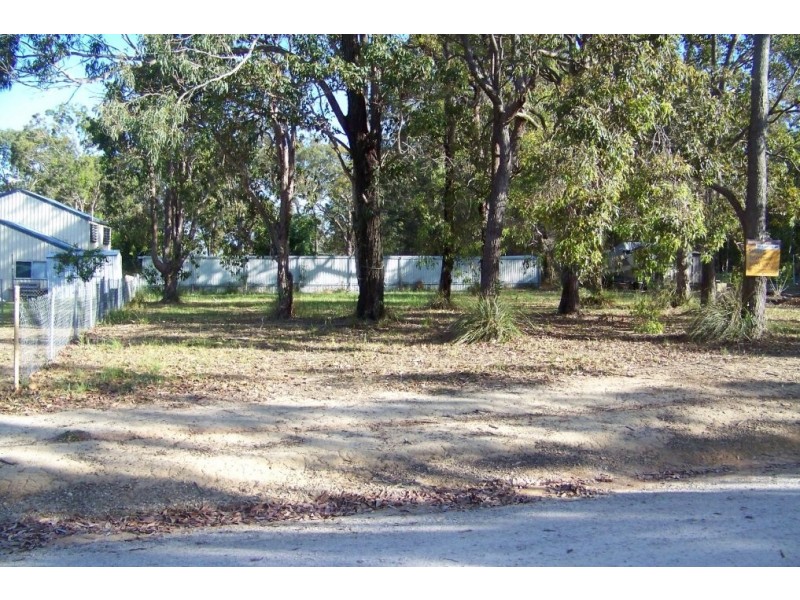 11 PIER HAVEN, Lamb Island QLD 4184