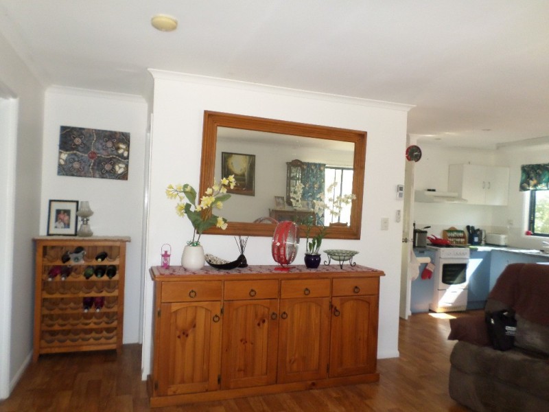 10 PANAROO STREET, Macleay Island QLD 4184