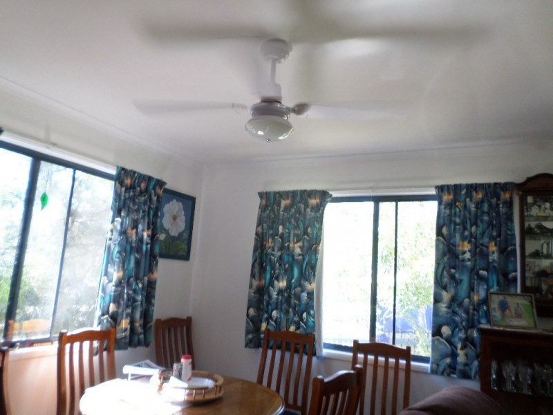 10 PANAROO STREET, Macleay Island QLD 4184