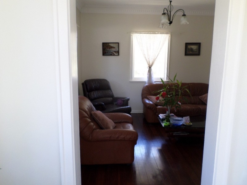 1 OOMOOL STREET, Macleay Island QLD 4184