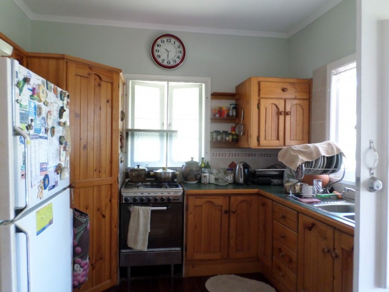 1 OOMOOL STREET, Macleay Island QLD 4184