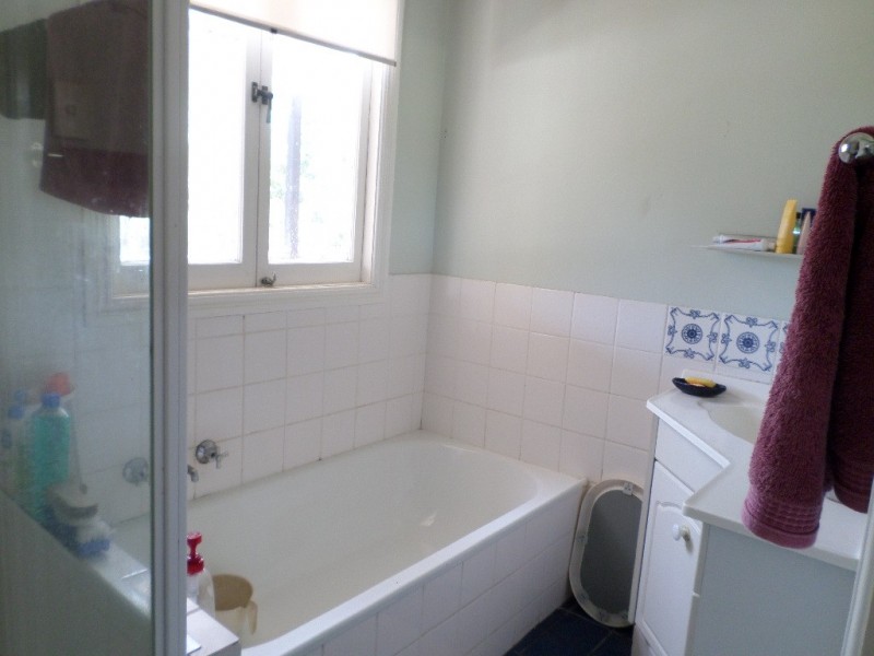 1 OOMOOL STREET, Macleay Island QLD 4184