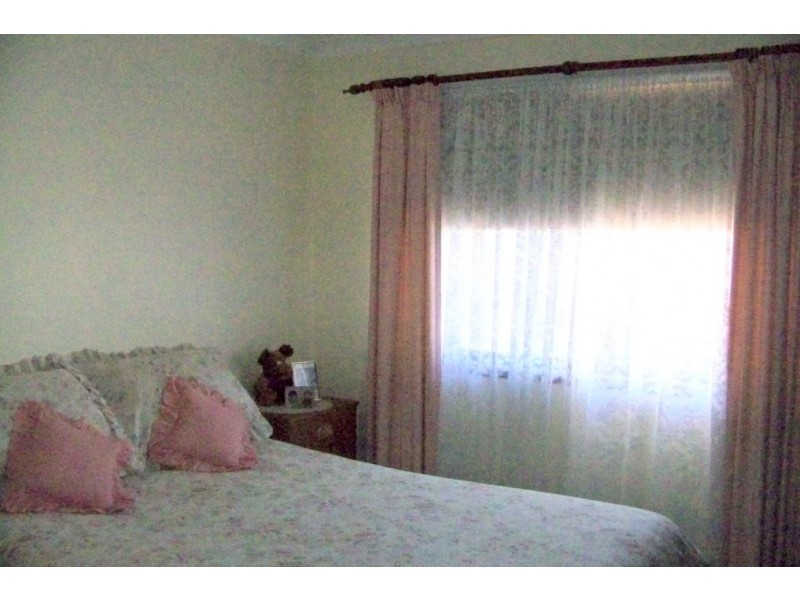 34-36 LEONIE CRES, Lamb Island QLD 4184