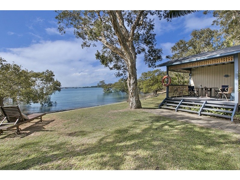 52 Attunga St, Macleay Island QLD 4184