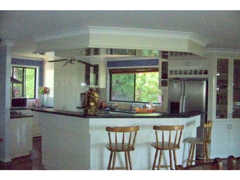 38 MELALEUCA DR, Lamb Island QLD 4184