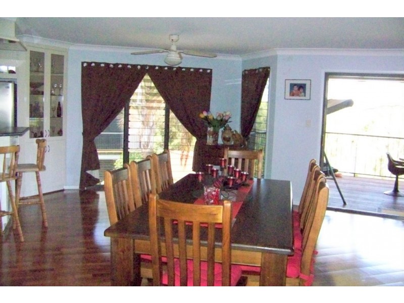 38 MELALEUCA DR, Lamb Island QLD 4184