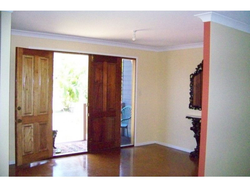 38 MELALEUCA DR, Lamb Island QLD 4184