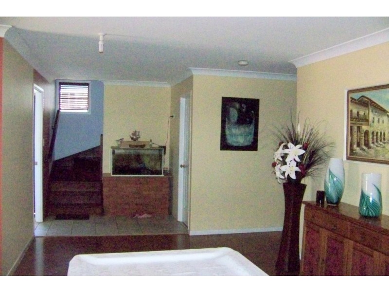 38 MELALEUCA DR, Lamb Island QLD 4184