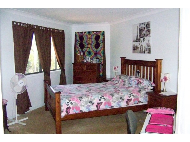 38 MELALEUCA DR, Lamb Island QLD 4184