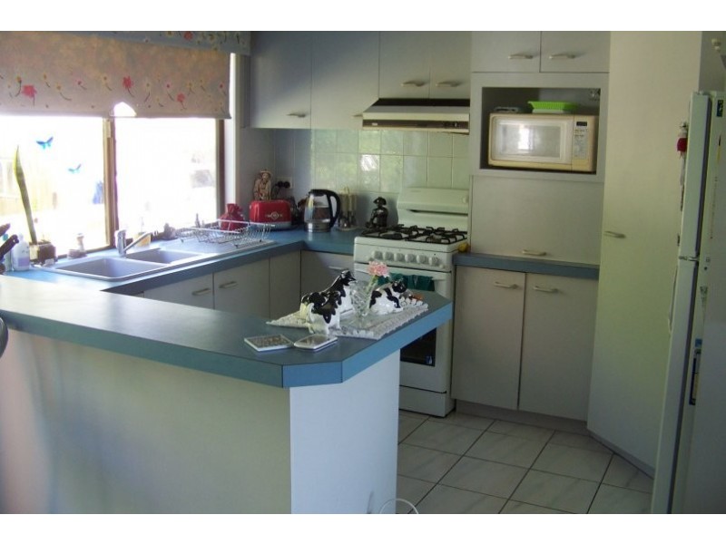 58 Coondooroopa Drive, Macleay Island QLD 4184