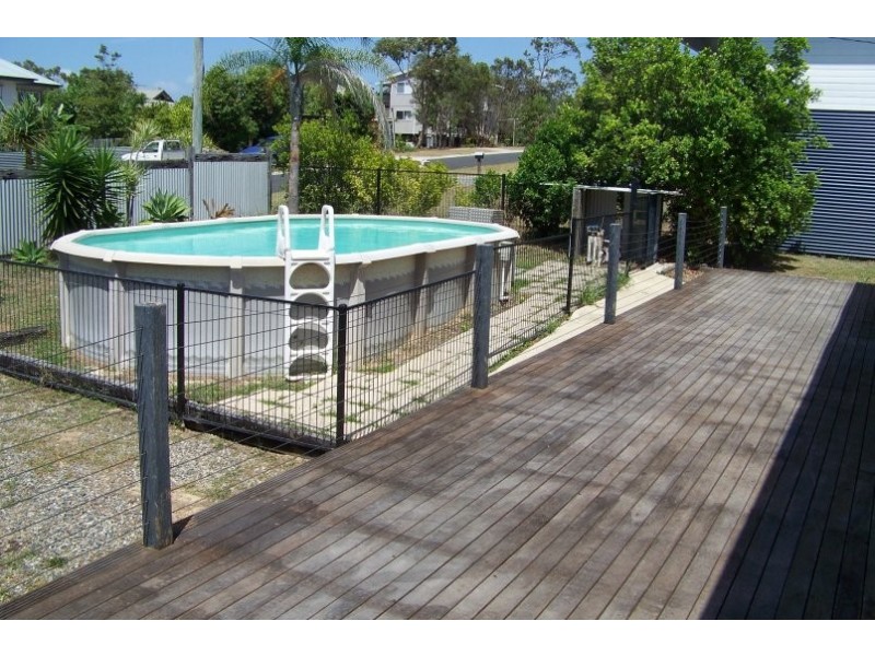 67 Eastbourne Tce, Macleay Island QLD 4184