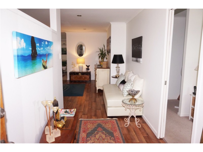 56 ALEXANDER STREET, Macleay Island QLD 4184