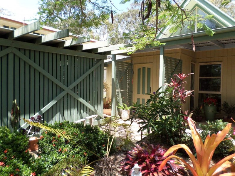 11 ALKIRA STREET, Macleay Island QLD 4184