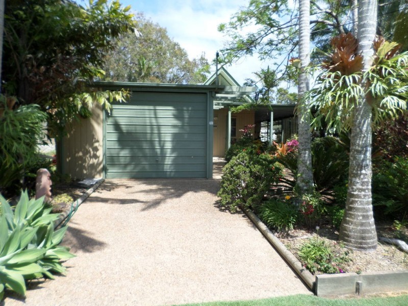 11 ALKIRA STREET, Macleay Island QLD 4184