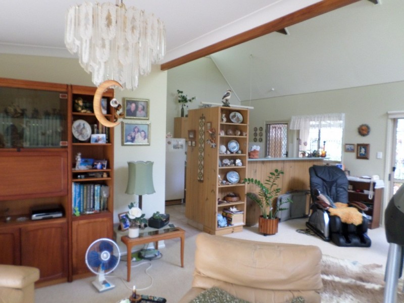 11 ALKIRA STREET, Macleay Island QLD 4184