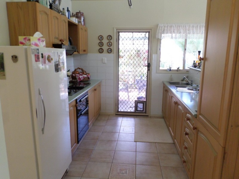 11 ALKIRA STREET, Macleay Island QLD 4184