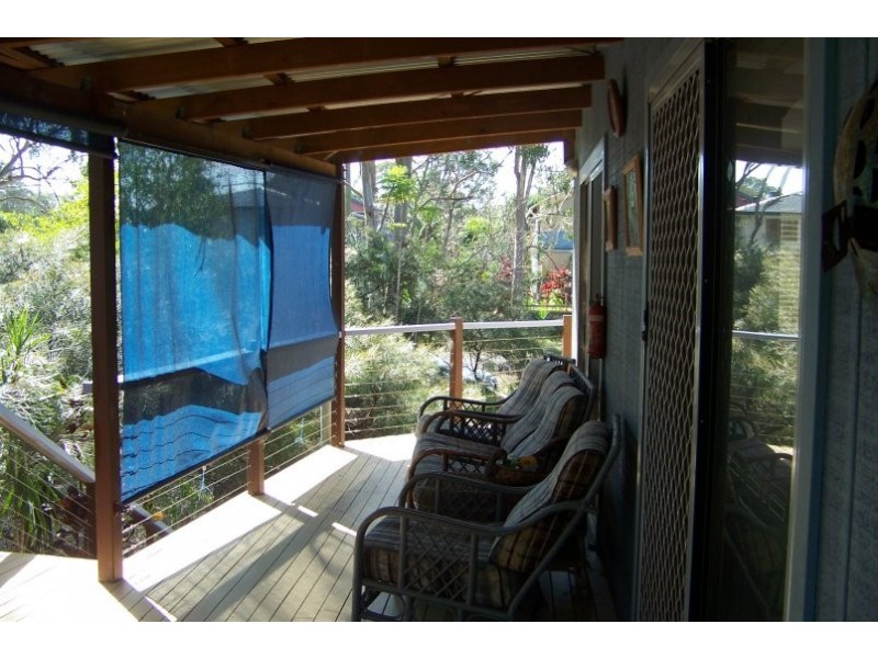 4 Thomas St, Macleay Island QLD 4184
