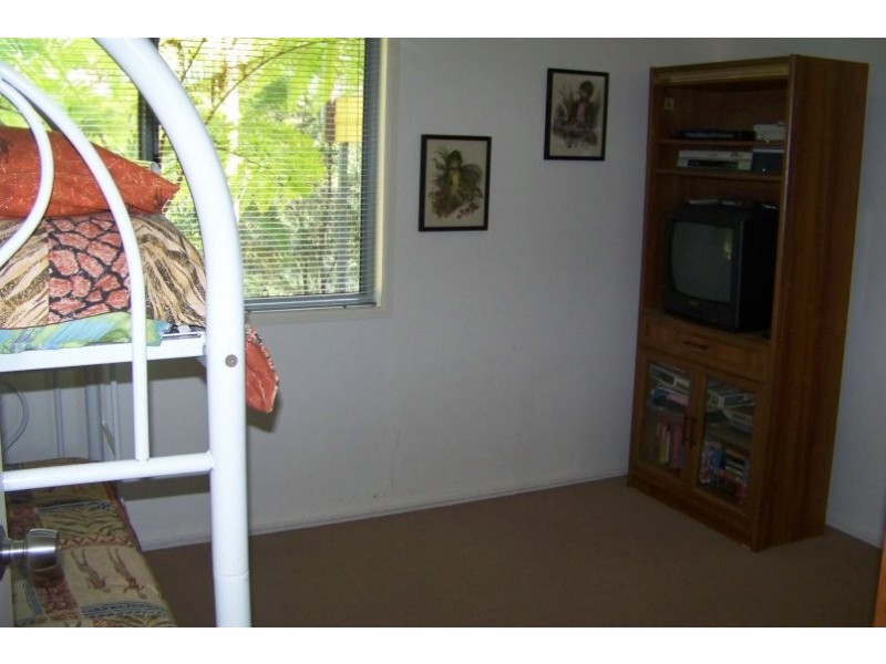 4 Thomas St, Macleay Island QLD 4184