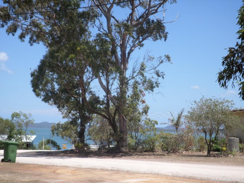 7 BEELONG STREET, Macleay Island QLD 4184