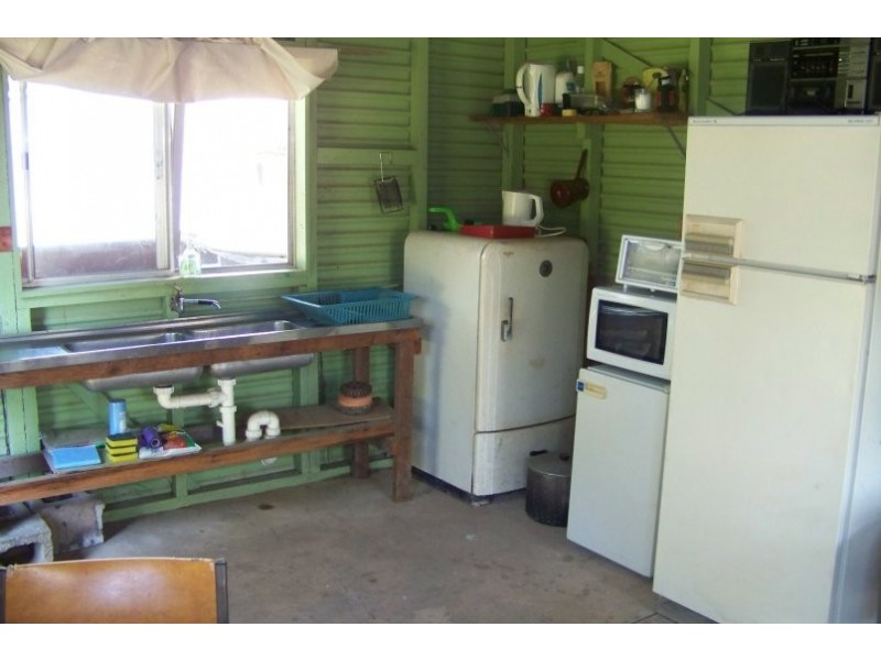 6 KEITH ST, Macleay Island QLD 4184