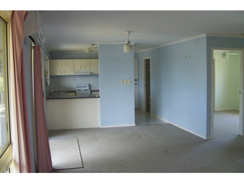 2 Mawarra St, Macleay Island QLD 4184