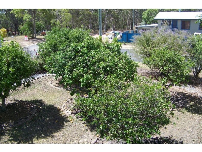 2 Mawarra St, Macleay Island QLD 4184