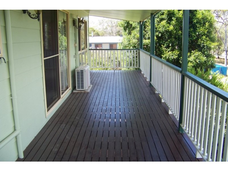 2 Mawarra St, Macleay Island QLD 4184