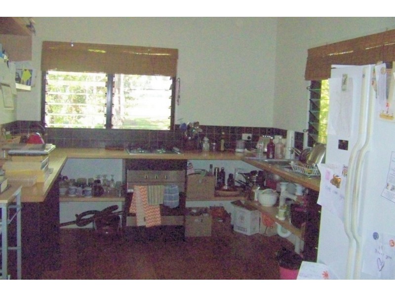 53 CREST HAVEN, Lamb Island QLD 4184