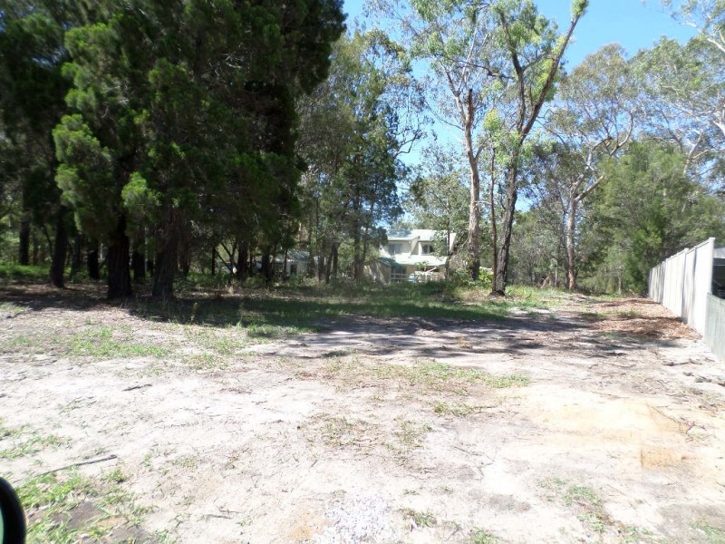 21 KALARA  STREET, Macleay Island QLD 4184