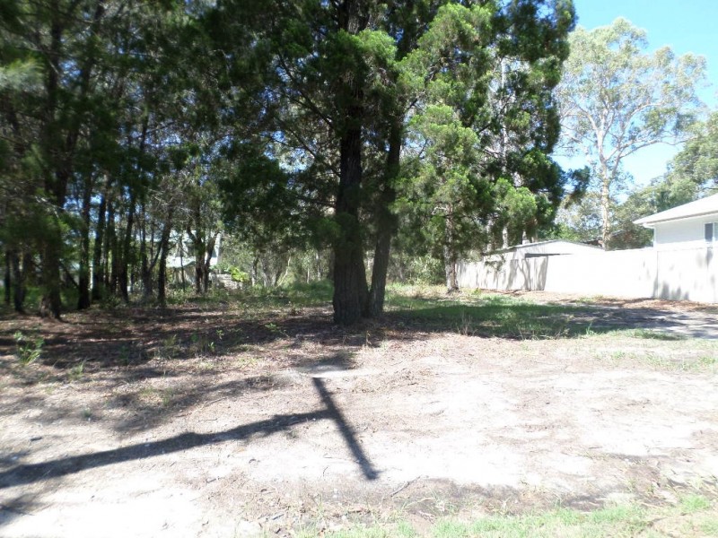 21 KALARA  STREET, Macleay Island QLD 4184