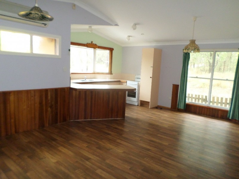 2 WIRRALEE ST, Macleay Island QLD 4184