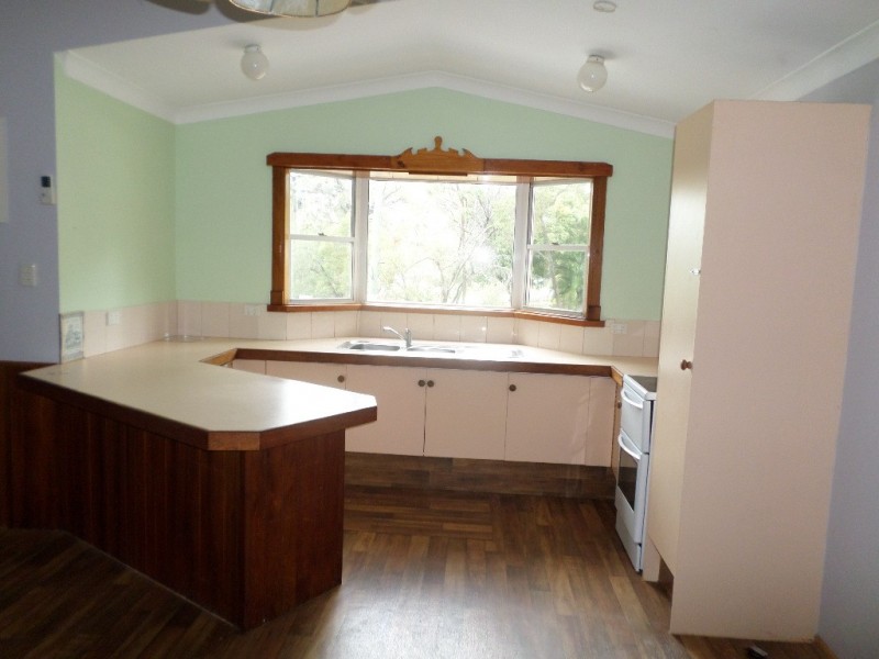 2 WIRRALEE ST, Macleay Island QLD 4184