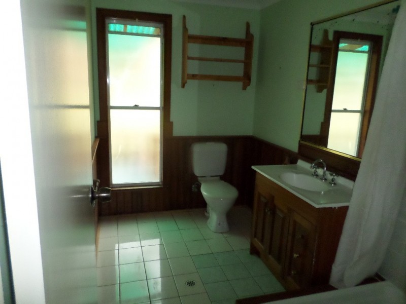 2 WIRRALEE ST, Macleay Island QLD 4184