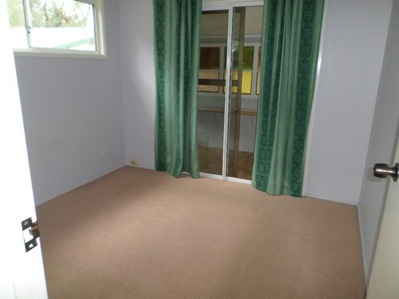 2 WIRRALEE ST, Macleay Island QLD 4184