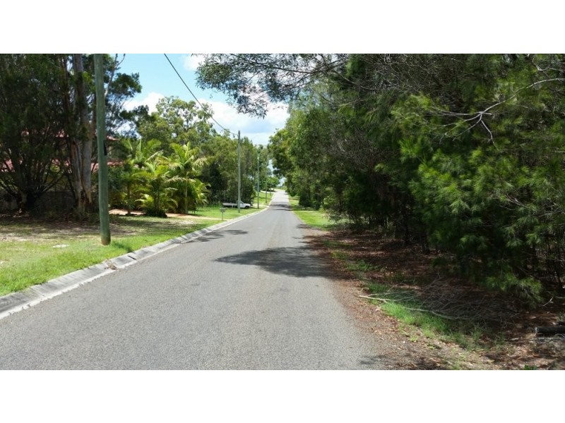 17 BARACOOTA STREET, Macleay Island QLD 4184