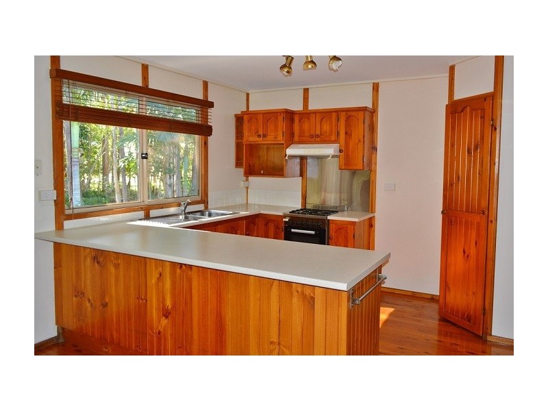 32 Attunga St, Macleay Island QLD 4184