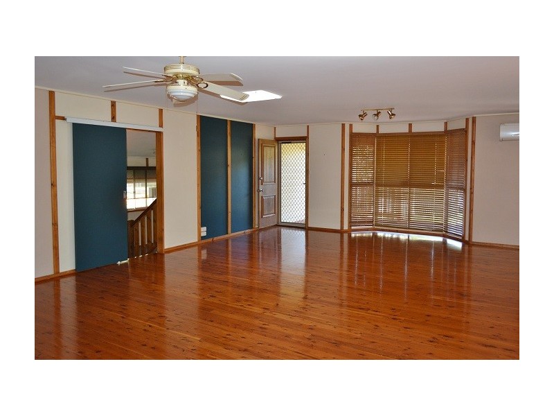 32 Attunga St, Macleay Island QLD 4184