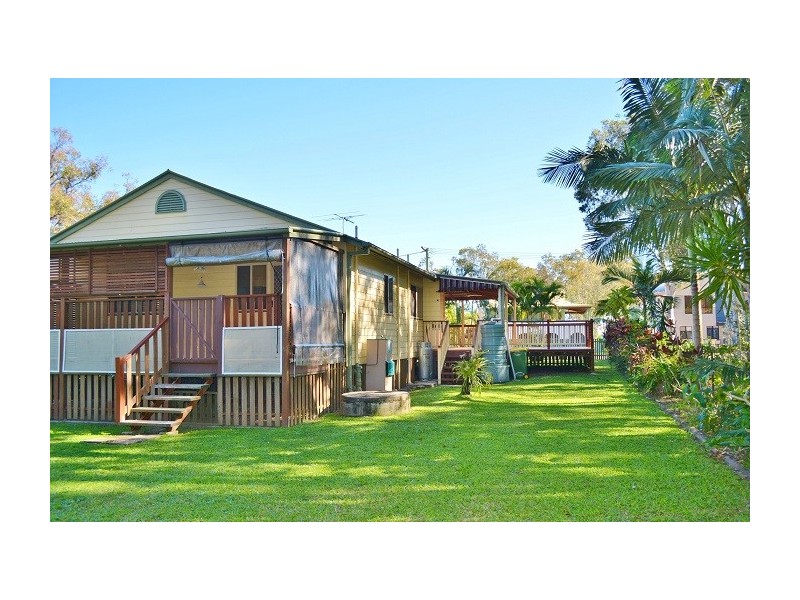 32 Attunga St, Macleay Island QLD 4184