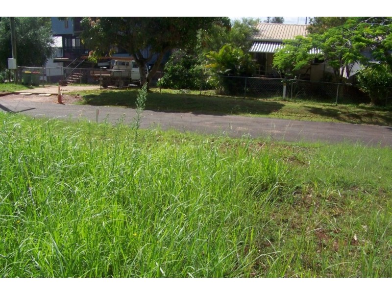 23 LUCAS DR, Lamb Island QLD 4184