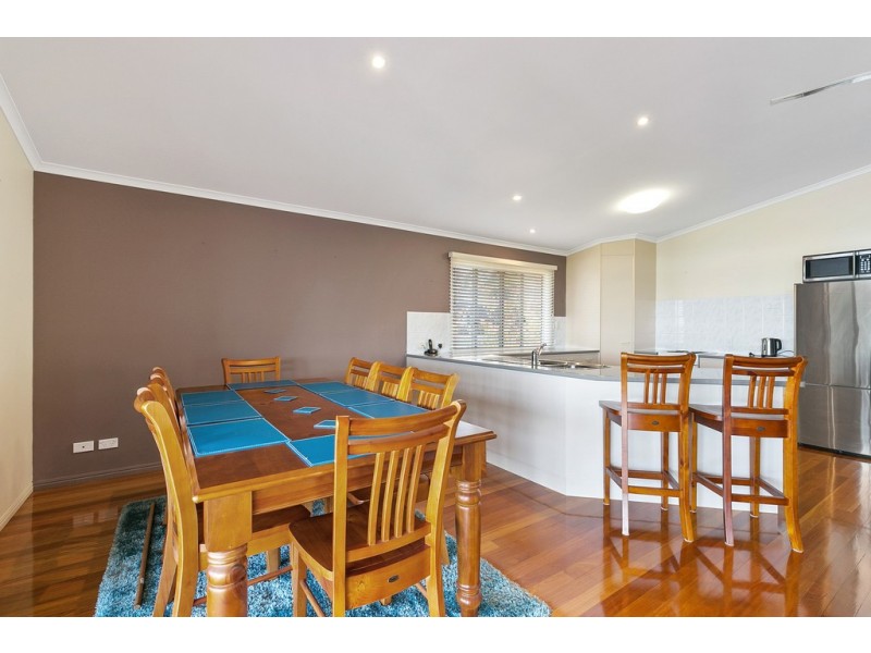54 WESTERN ROAD, Macleay Island QLD 4184