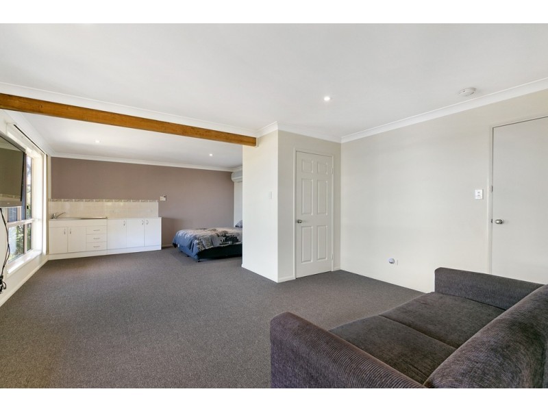 54 WESTERN ROAD, Macleay Island QLD 4184