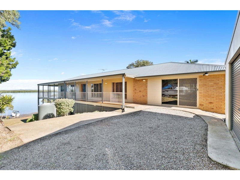 54 WESTERN ROAD, Macleay Island QLD 4184