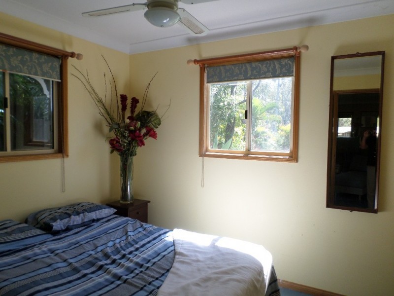 2 HEATH STREET, Macleay Island QLD 4184
