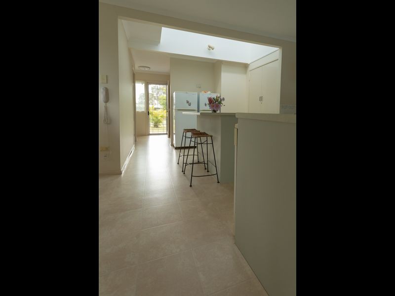 40 RESTHAVEN DR, Lamb Island QLD 4184