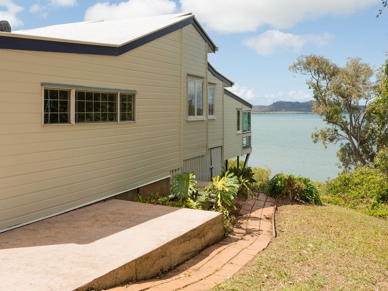 40 RESTHAVEN DR, Lamb Island QLD 4184