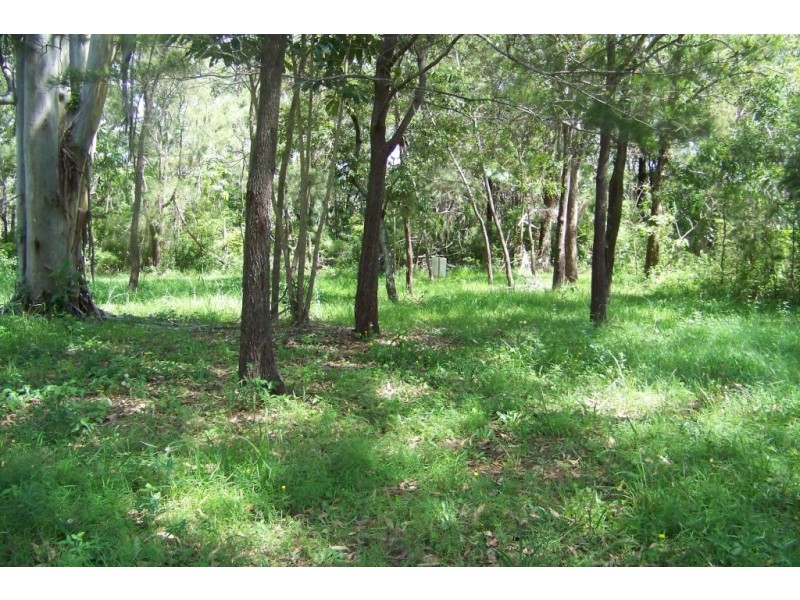 80 PERULPA DR, Lamb Island QLD 4184