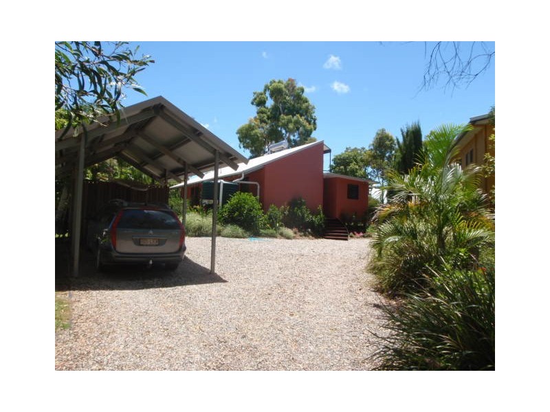 5 WAKE STREET, Macleay Island QLD 4184